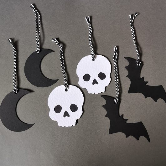 gothic gift tags