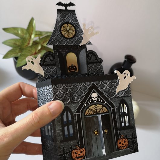 haunted house pop up halloween card